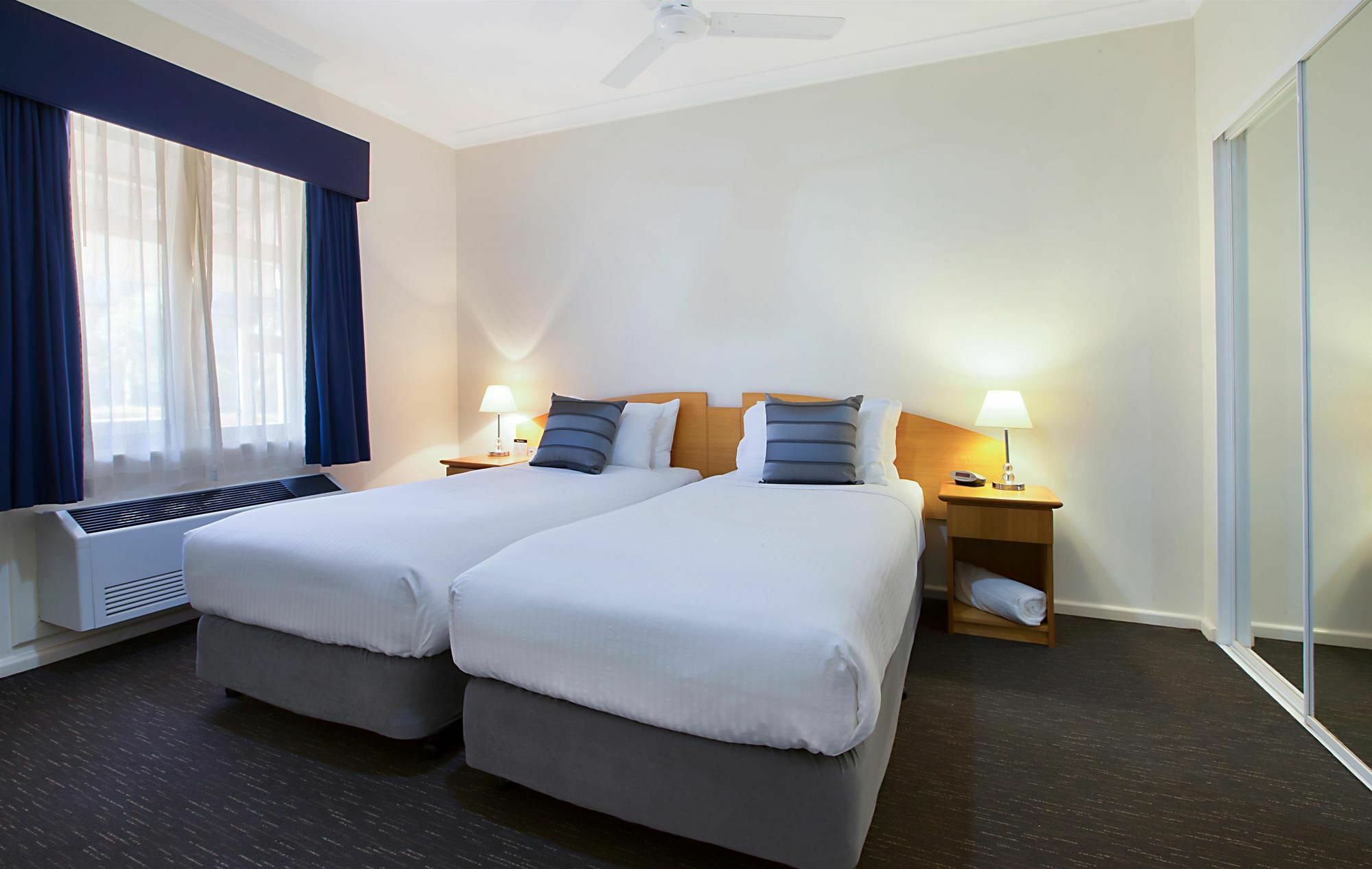 Karratha Central Apartments Luaran gambar