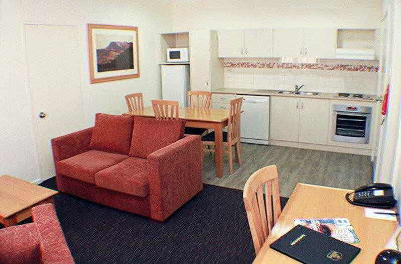 Karratha Central Apartments Luaran gambar